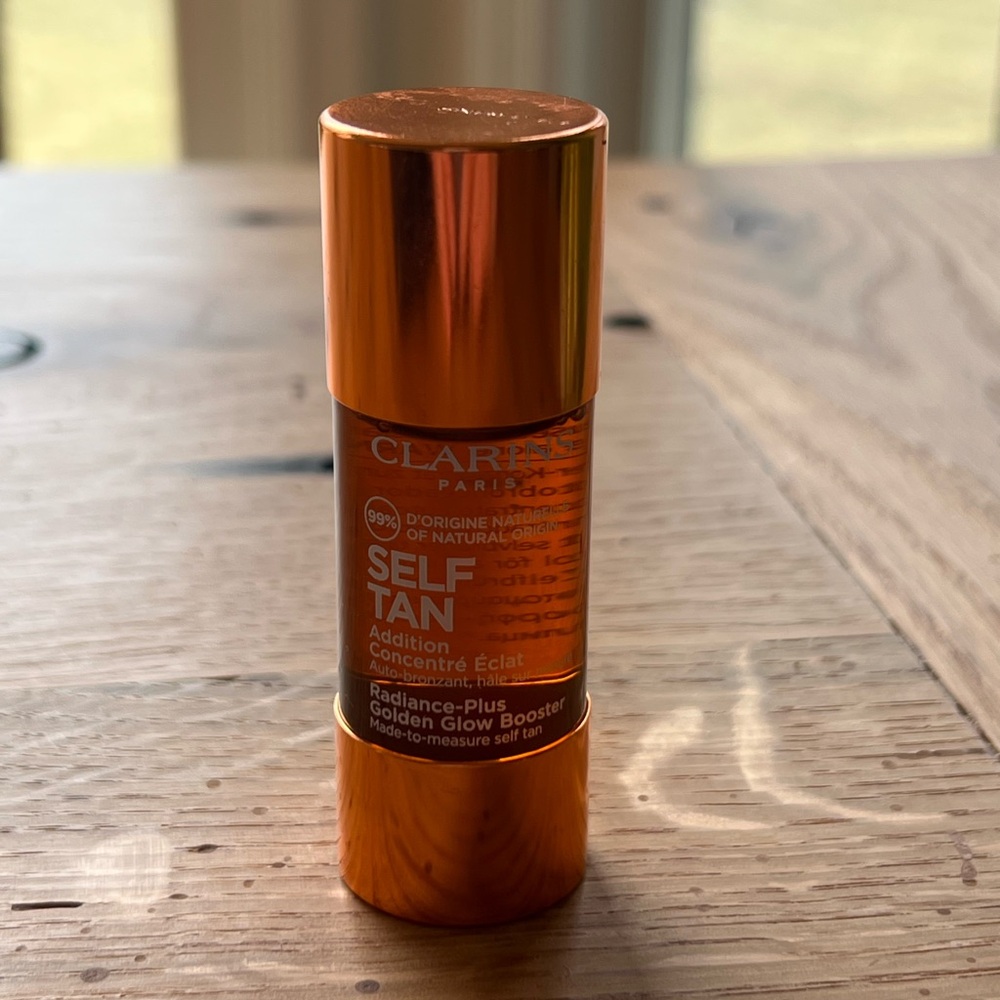 Clarins Self Tan Radiance-Plus Golden Glow Booster for Face
